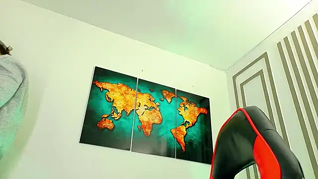 ALANNFERRER online show from October 2025 10:13:02 AM