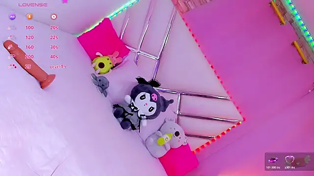 jazlyn G online show from November 2025 05:17:01 AM