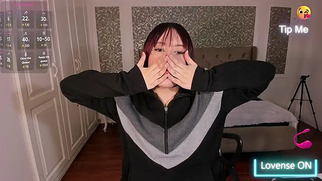 Snapshot of Jolie_price chatting on November 2025 02:47:02 AM Jolie price online show from November 2025 02:47:02 AM