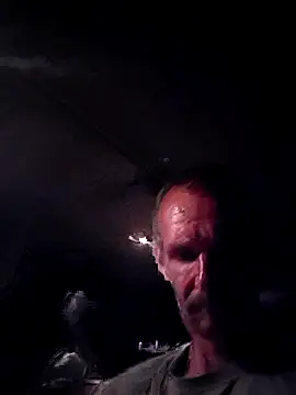 Hungwell1515 online show from September 2025 12:10:01 AM