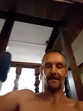 Hungwell1515 online show from October 2025 02:12:02 AM