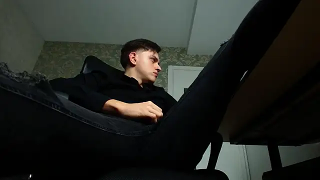 FelixStarkk online show from October 2025 05:11:02 AM