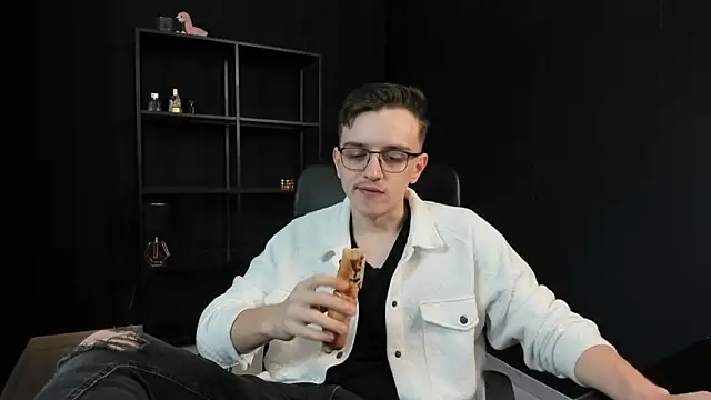FelixStarkk online show from May 2026 05:13:01 AM