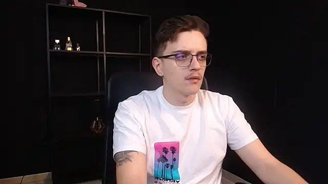 FelixStarkk online show from May 2026 05:47:01 AM