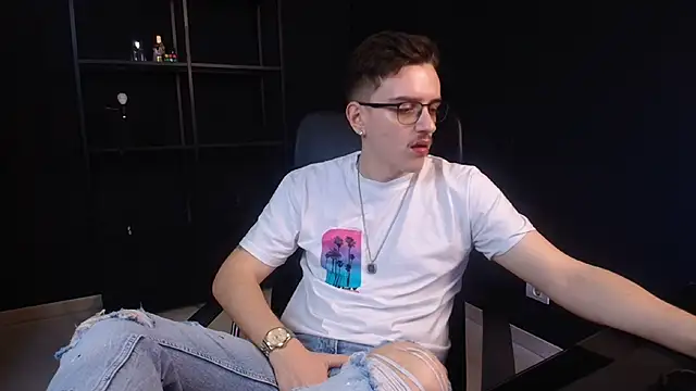 FelixStarkk online show from May 2026 06:10:02 AM