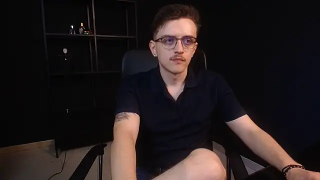 Snapshot of FelixStarkk chatting on June 2026 06:45:02 AM FelixStarkk online show from June 2026 06:45:02 AM