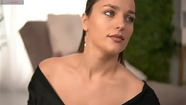 FreyaHeart online show from October 2025 06:23:01 AM