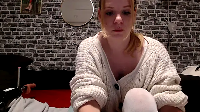 SexyMilf 37 online show from April 2026 08:17:01 PM