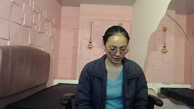 katalina07 1 online show from September 2025 04:18:02 PM