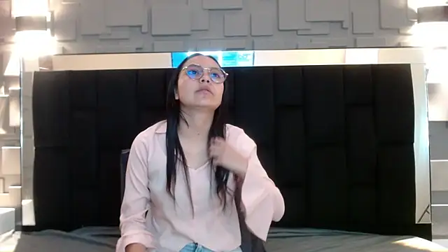 katalina07 1 online show from October 2025 03:52:01 PM