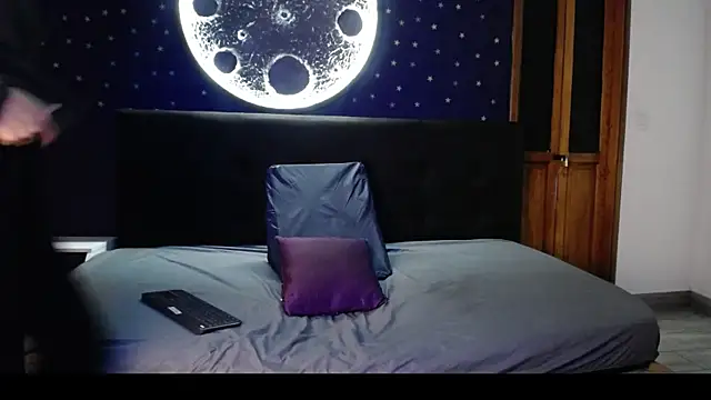 katalina07 1 online show from October 2025 10:19:01 PM