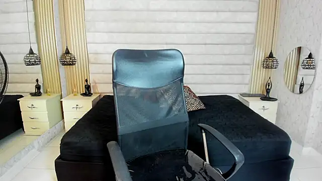 Snapshot of keytinthomson_ chatting on February 2026 07:07:01 PM keytinthomson online show from February 2026 07:07:01 PM