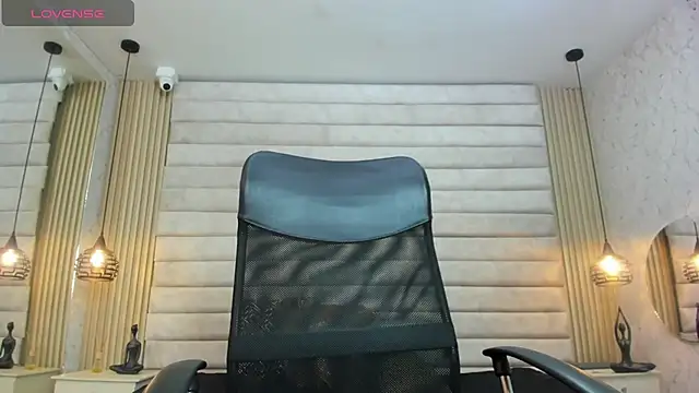 Snapshot of keytinthomson_ chatting on February 2026 07:43:01 PM keytinthomson online show from February 2026 07:43:01 PM