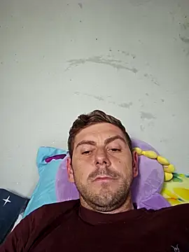 Alex-andru88 online show from October 2025 01:53:02 PM