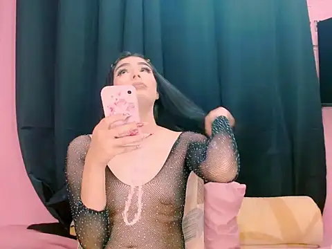 Snapshot of _crystal23_ chatting on October 2025 05:19:01 AM crystal23 online show from October 2025 05:19:01 AM