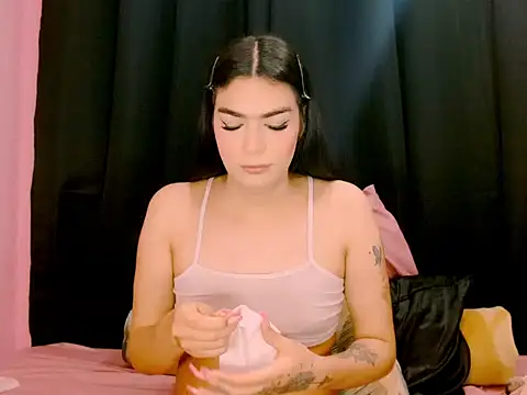 Snapshot of _crystal23_ chatting on January 2026 03:52:02 AM crystal23 online show from January 2026 03:52:02 AM