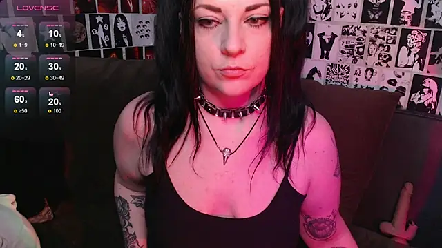 Kvopa online show from December 2025 09:44:01 PM