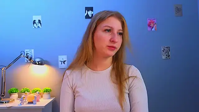 Snapshot of LorettaGladman chatting on November 2025 04:12:02 AM LorettaGladman online show from November 2025 04:12:02 AM