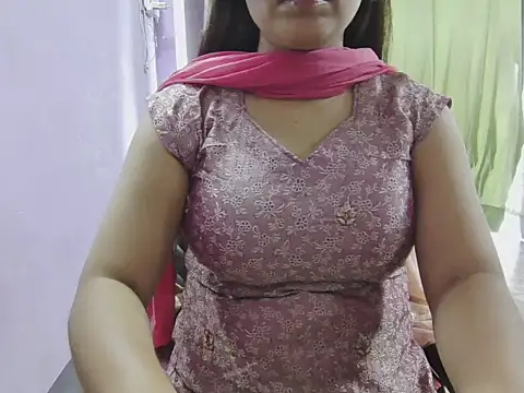 Naina 007 online show from September 2025 06:59:02 AM