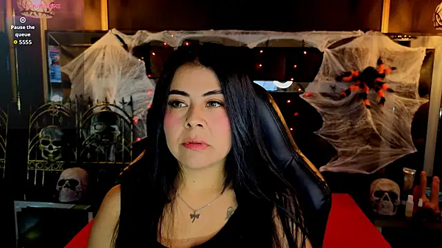 Aniajoness  online show from October 2025 04:01:01 AM