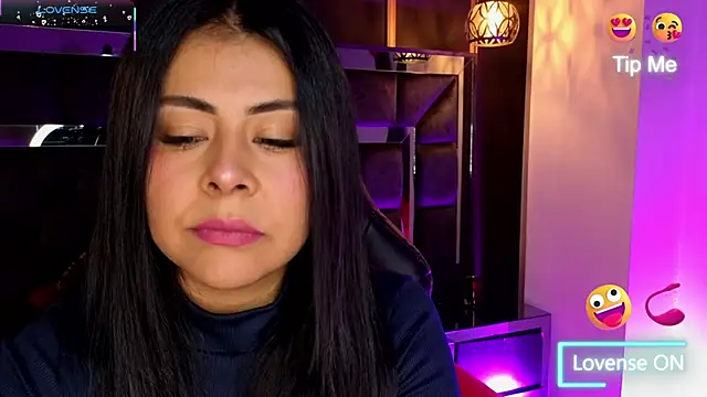 Aniajoness  online show from December 2025 04:18:02 AM