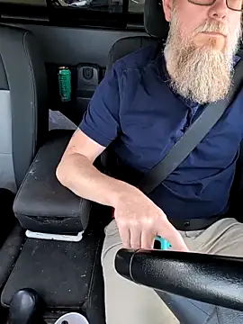 sizableunicorn7 online show from April 2026 08:25:02 PM