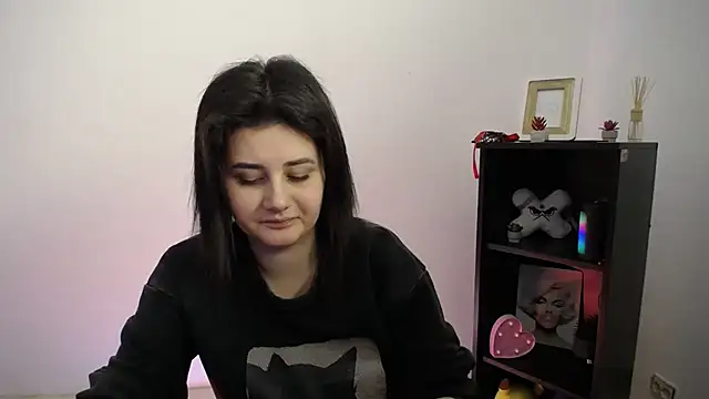 Katrin kiss  online show from January 2026 02:19:02 PM