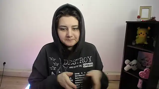 Katrin kiss  online show from February 2026 02:14:01 PM