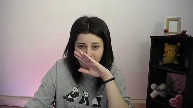 Katrin kiss  online show from February 2026 02:07:02 PM