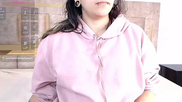 Kitty ravee online show from September 2025 01:47:01 PM