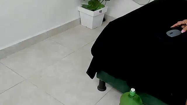 perlaasm online show from October 2025 12:47:02 PM