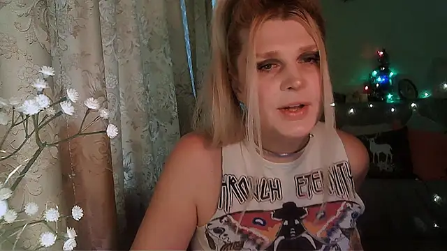 TsPostophere online show from December 2024 11:07:02 AM