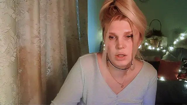 TsPostophere online show from January 2025 10:58:01 AM