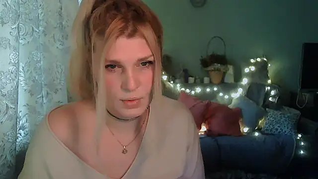 TsPostophere online show from February 2025 10:59:01 AM