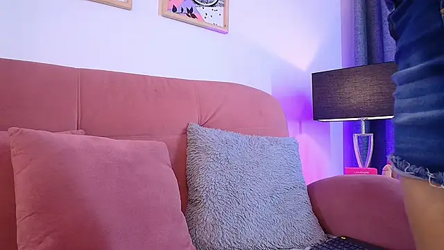 Karina2Smith online show from January 2026 07:17:01 PM