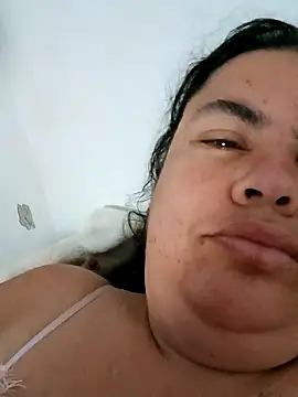 yaneth  online show from September 2025 10:48:01 AM