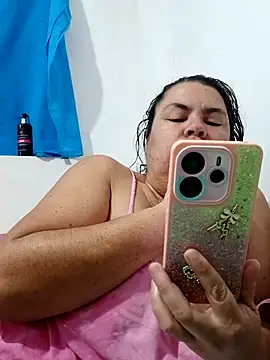 yaneth  online show from October 2025 10:27:02 AM