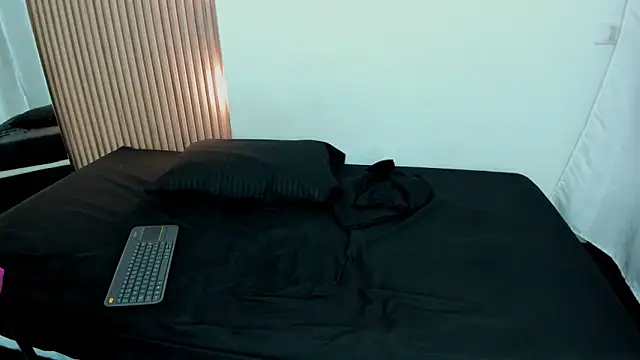 Karla hilton1 online show from October 2025 12:39:02 PM