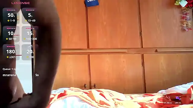 Snapshot of Badeanzug chatting on October 2025 01:12:01 PM Badeanzug online show from October 2025 01:12:01 PM