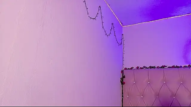 manumeow1 online show from February 2026 10:28:01 PM