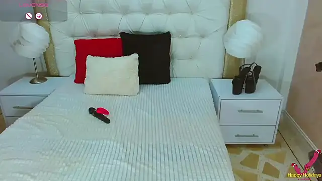 WildScarlet online show from February 2025 12:47:01 PM