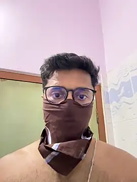 VVcouple online show from April 2026 08:01:02 PM