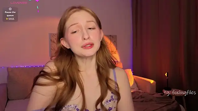 Betty Twinkle online show from November 2025 10:53:02 PM