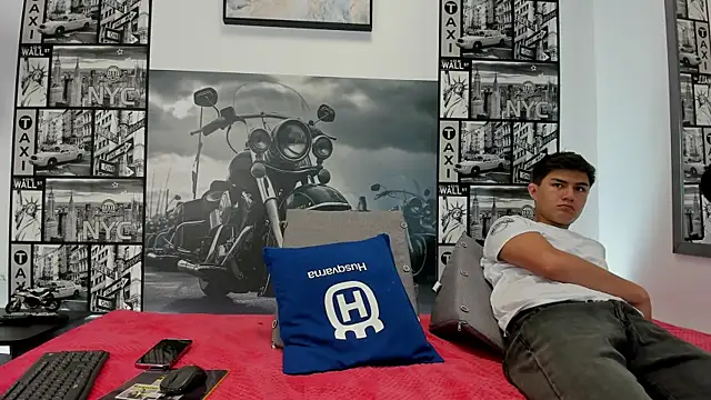 Light Haze online show from October 2025 03:16:01 PM