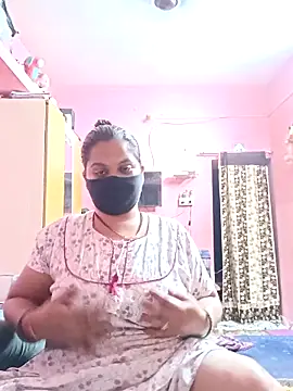 biggbobbsgirl online show from February 2026 06:23:01 PM