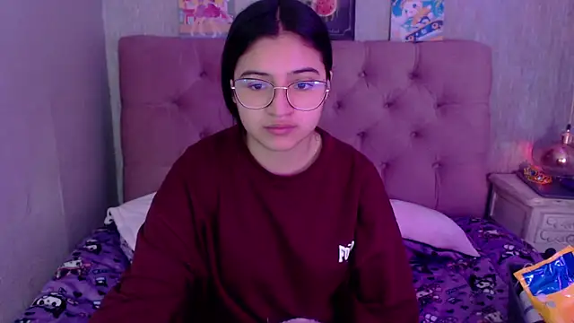 laurenelove online show from September 2025 03:19:02 AM