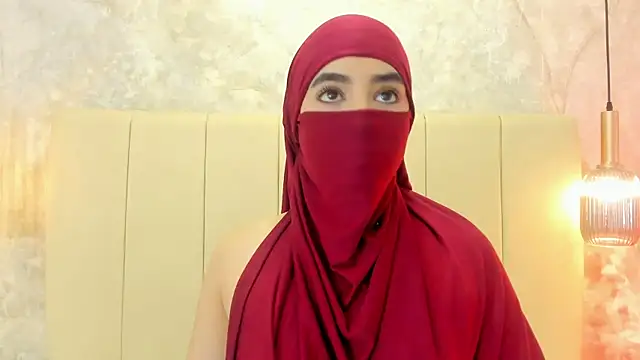 Snapshot of nayiraa_ chatting on October 2025 11:44:02 AM nayiraa online show from October 2025 11:44:02 AM