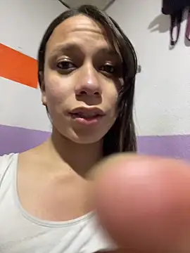 Snapshot of Tania_Gate chatting on June 2026 04:25:01 AM Tania Gate online show from June 2026 04:25:01 AM