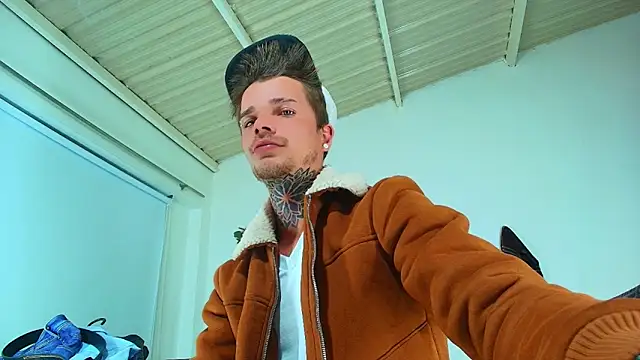 Gold Loyal77 online show from September 2025 02:00:02 AM