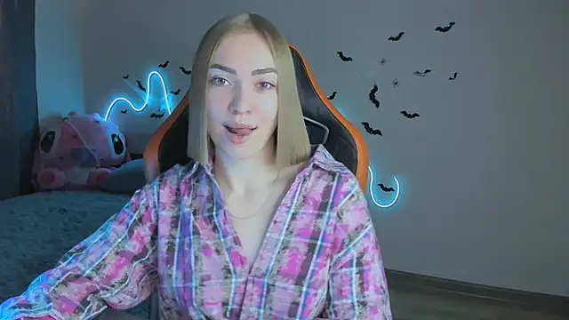 LaraKrein lk online show from November 2025 11:56:01 AM